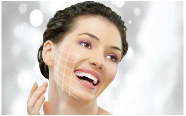 南京哪家醫(yī)院做硅膠隆鼻效果好【6家真實(shí)口碑調(diào)查】