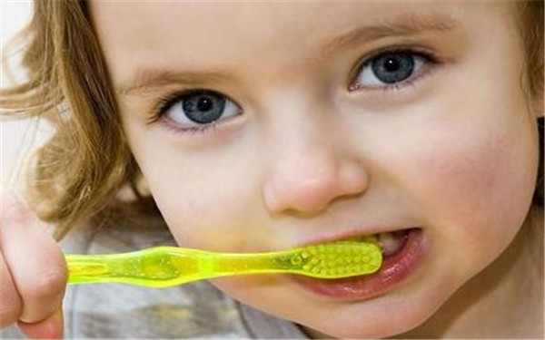 石家莊下巴縮矯正醫(yī)生