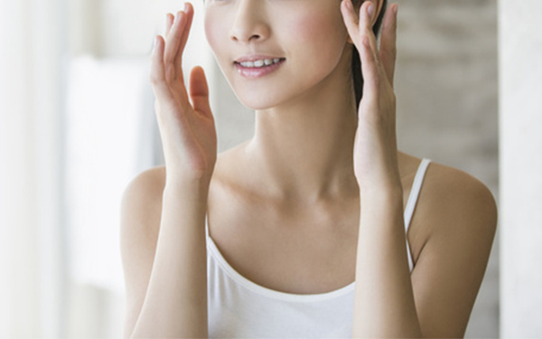 深圳哪家專業(yè)的復(fù)合隆胸醫(yī)院技術(shù)實(shí)力堪稱一流