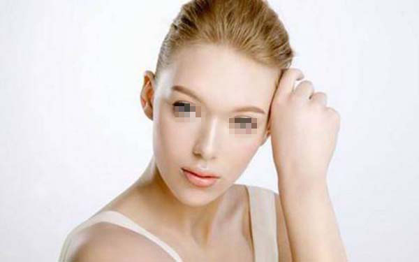 沈陽整形醫(yī)院匯總單：排名前五值得推薦的公立與私立隆胸醫(yī)院對(duì)比