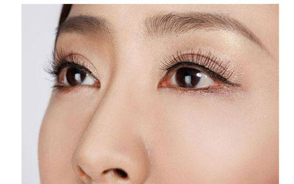 濰坊五強(qiáng)眼部整形醫(yī)院匯總-比對(duì)華美贏麻態(tài)度超群