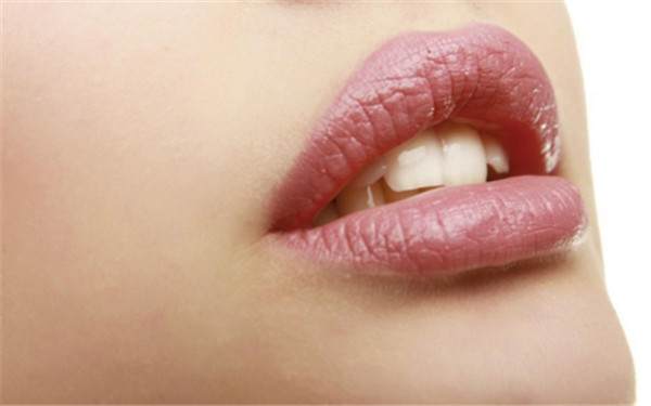 長(zhǎng)沙玻尿酸去紅血絲醫(yī)生