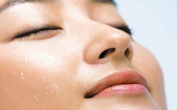 金華脂肪填充醫(yī)院對(duì)比：維多利亞與美辰獨(dú)有技術(shù)各有所長！