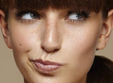 廣州割雙眼皮眼部整形手術(shù)醫(yī)生