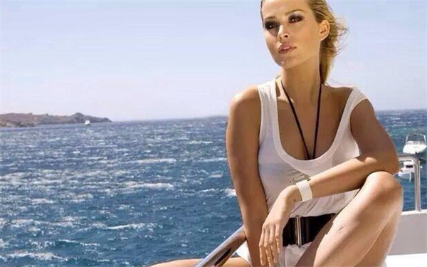 哪家整形美容醫(yī)院在2023年的鄭州排名前十，針對生長紋填充眼睛細(xì)紋？