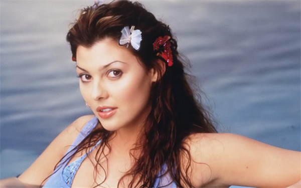 云南痤瘡治療醫(yī)院排行榜2023比較好的復(fù)合彩光療法中心名單出爐！