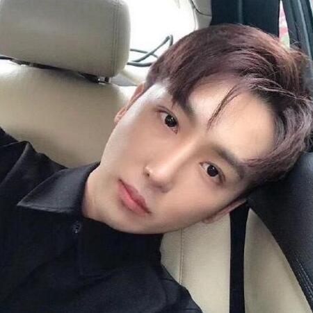 成都恩喜醫(yī)學(xué)整形張曉琴醫(yī)生男性過(guò)大下頜角磨骨案例 成都恩喜醫(yī)學(xué)整形張曉琴醫(yī)生男性過(guò)大下頜角磨骨案例