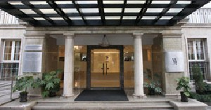 上海臻景整形激光祛眼袋有何優(yōu)勢(shì)？?jī)r(jià)格如何？