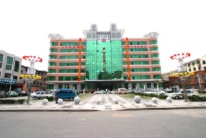 四平市中心醫(yī)院整形激光去黑眼圈有何優(yōu)勢？多久能恢復？