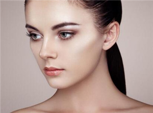 大同清木整形醫(yī)院假體隆鼻