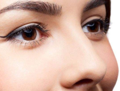 廣元朗睿整形醫(yī)院假體隆鼻