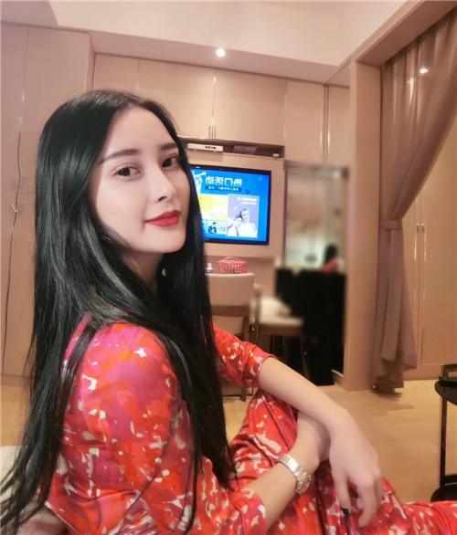 鄭州華領(lǐng)醫(yī)療美容醫(yī)院醫(yī)生張永濤做硅膠假體隆鼻怎么樣？附案例效果對(duì)比圖