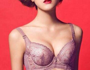 大連張慶東醫(yī)療美容門診部自體脂肪豐胸