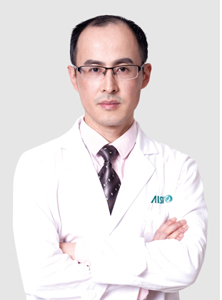 蘇州愛思特醫(yī)療美容醫(yī)院鄭曉明醫(yī)生