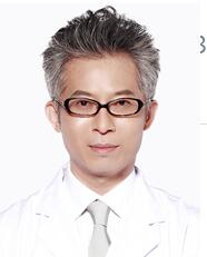 深圳陽(yáng)光整形美容醫(yī)院王勇醫(yī)生