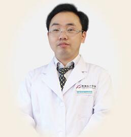 桂林華美醫(yī)療美容門診部游海鋒醫(yī)生