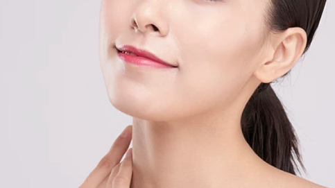 玻尿酸隆下頜價(jià)格是多少？玻尿酸隆下巴能維持多久？