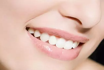 自體脂肪隆胸安全嗎？自體脂肪隆胸多少錢？