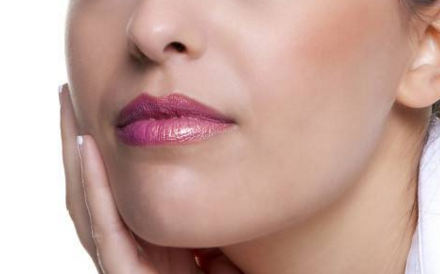 膨體隆鼻一般需要多少錢？膨體貴嗎？