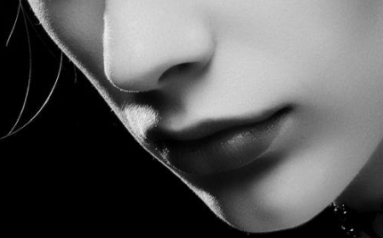 假體墊鼻基底切口在哪里？一般需要多少錢？