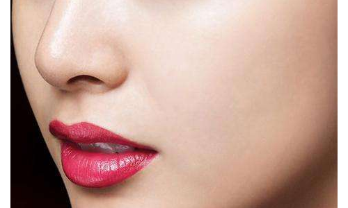怎樣讓嘴唇變小變薄？術(shù)后要多久才能完全恢復(fù)？