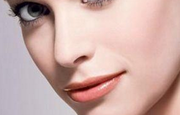 膠原蛋白隆鼻能維持多久？