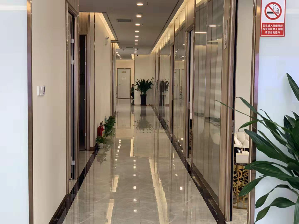 鄭州芯美人醫(yī)療美容門診部_過道