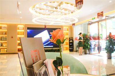 鄭州東方女子醫(yī)院醫(yī)療美容科_一樓大廳