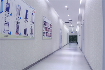 鎮(zhèn)江市中西醫(yī)結合醫(yī)院美容整形科_走廊