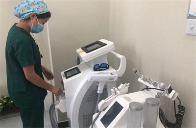 鄭州愛美匯醫(yī)療美容診所_治療室