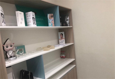 鎮(zhèn)江市中西醫(yī)結合醫(yī)院美容整形科_醫(yī)院一角