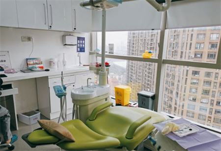 長(zhǎng)沙臻笑口腔門(mén)診部_治療室