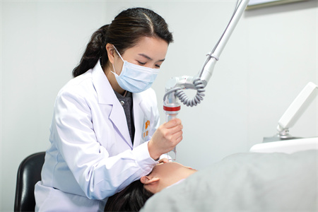 長沙雅璦醫(yī)療美容門診部_面部操作