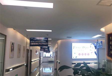 南陽(yáng)市第三人民醫(yī)院整形美容科_醫(yī)院一角