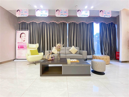 長沙美研醫(yī)療美容門診部_醫(yī)院大廳
