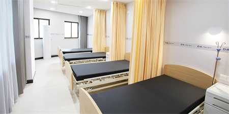 上海天壇普華醫(yī)院整形科_醫(yī)院病房