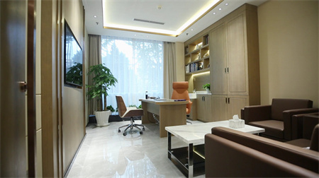 北京沃爾醫(yī)療美容診所_院長(zhǎng)辦公室