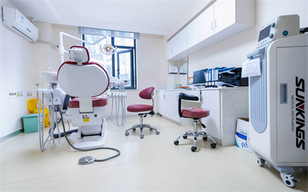 成都元?dú)饷姥揽谇婚T診部