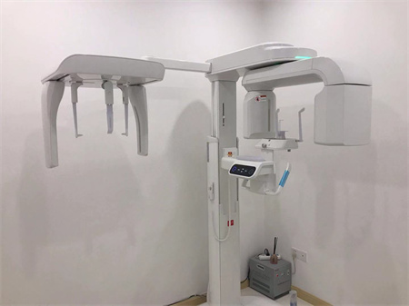 成都元?dú)饷姥揽谇婚T診部_CT室