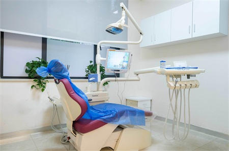 成都團圓（原博愛）口腔醫(yī)院_治療室