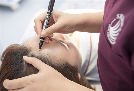 大連親和植發(fā)醫(yī)院