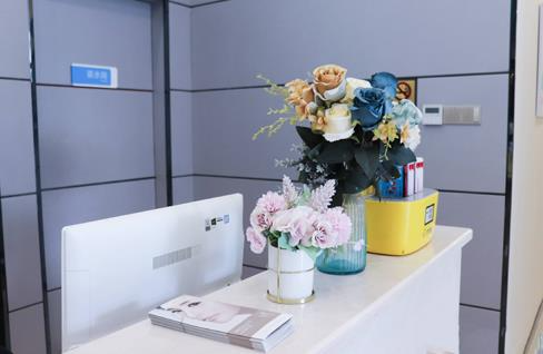 南寧密斯醫(yī)療美容門診部_醫(yī)院前臺(tái)