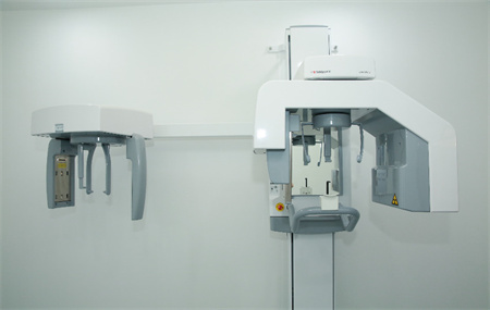 南寧柏樂(lè)口腔門診部_ct室