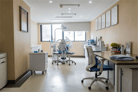 深圳鵬愛口腔醫(yī)院_診室