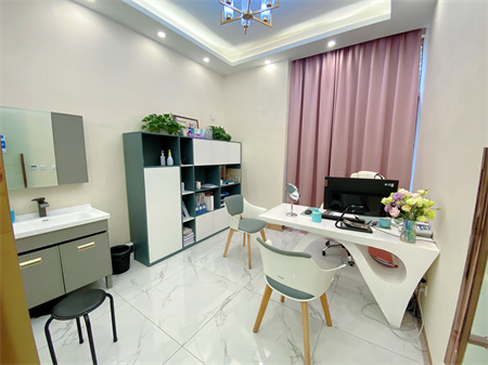 沈陽(yáng)創(chuàng)美薈醫(yī)療美容門診部_專家咨詢室