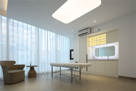 沈陽(yáng)億美醫(yī)療美容診所_治療室