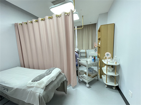 滕州美十美醫(yī)療美容門診部_治療室