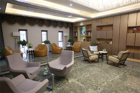 西寧時(shí)光整形醫(yī)院_醫(yī)院大廳