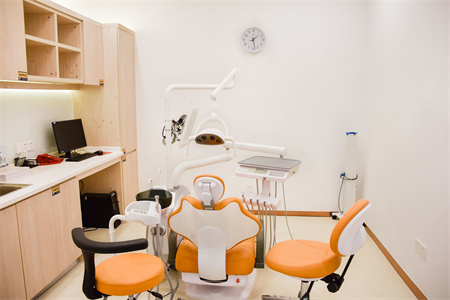 重慶歡樂英橋口腔門診部_治療室