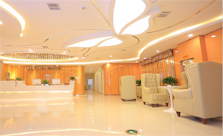 長沙素妍醫(yī)療美容門診部_醫(yī)院大廳